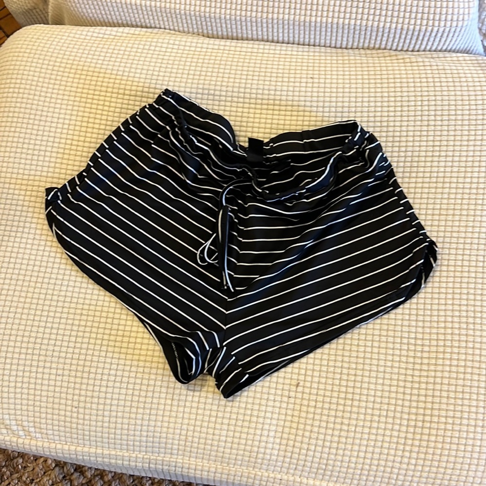 women small pajama shorts